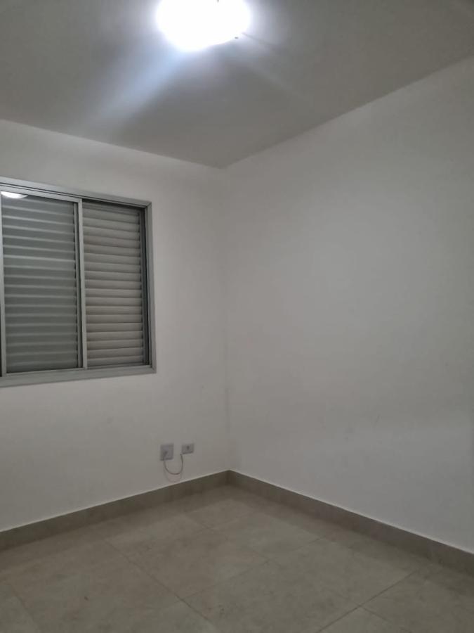 Apartamento para alugar com 2 quartos, 64m² - Foto 8