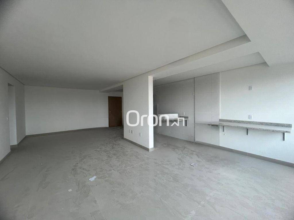 Apartamento à venda com 3 quartos, 121m² - Foto 1