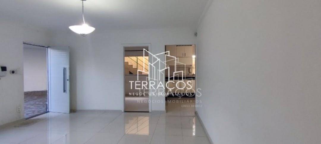 Casa à venda com 2 quartos, 350m² - Foto 4