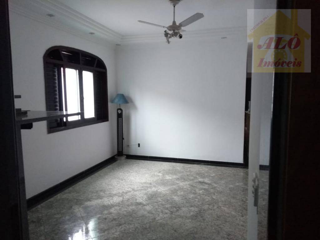 Casa à venda com 4 quartos, 270m² - Foto 16