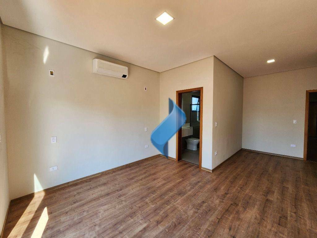 Casa à venda com 3 quartos, 230m² - Foto 11