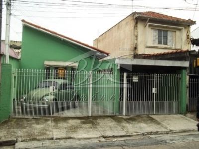 Casa à venda com 4 quartos, 110m² - Foto 1