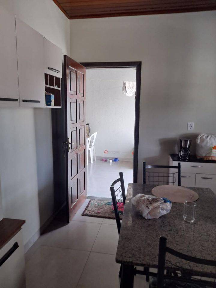 Casa à venda com 3 quartos, 140m² - Foto 12