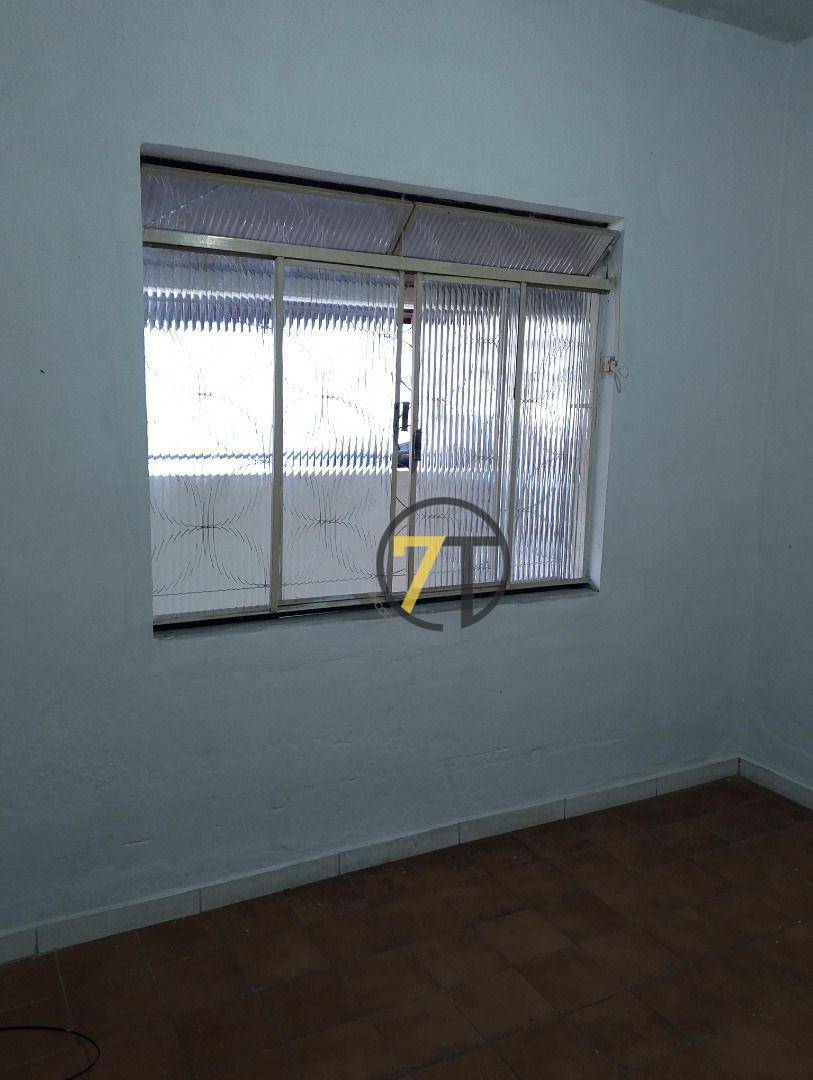 Casa à venda com 3 quartos, 120m² - Foto 2