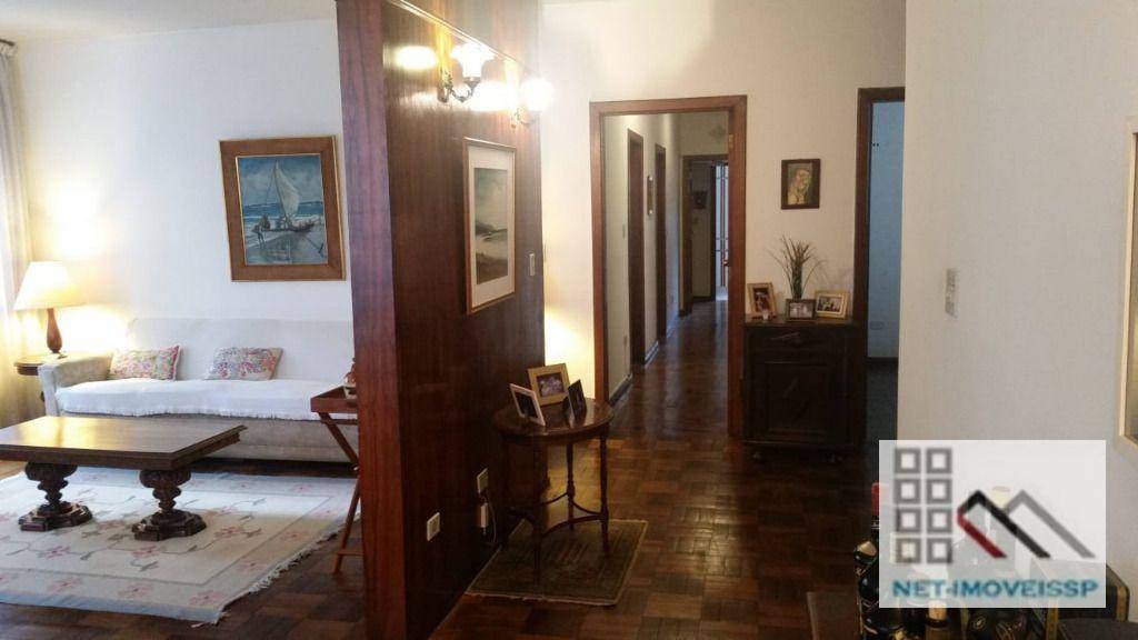 Apartamento à venda com 3 quartos, 190m² - Foto 1