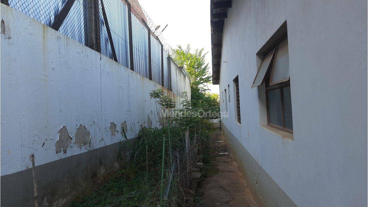 Chácara à venda com 5 quartos, 70m² - Foto 16