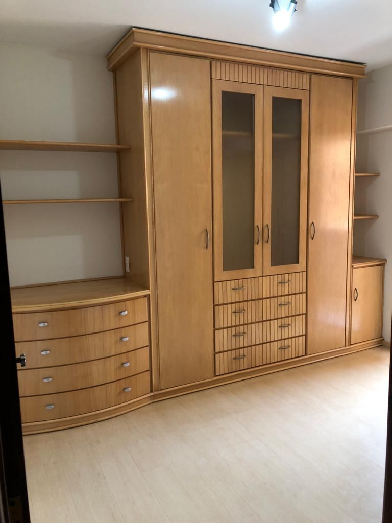 Apartamento à venda com 3 quartos, 96m² - Foto 11