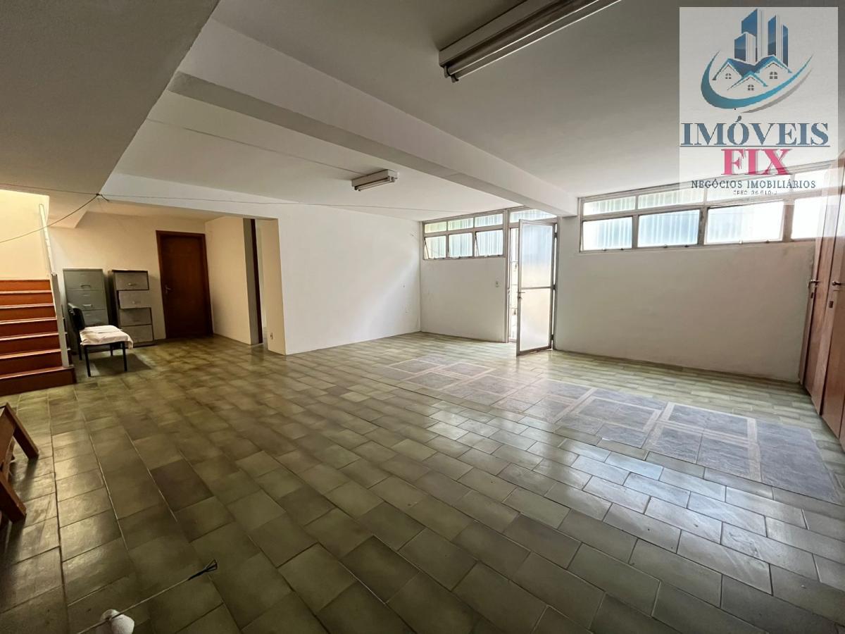 Casa à venda com 5 quartos, 376m² - Foto 39