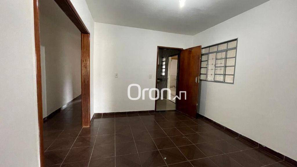 Casa à venda com 4 quartos, 200m² - Foto 18