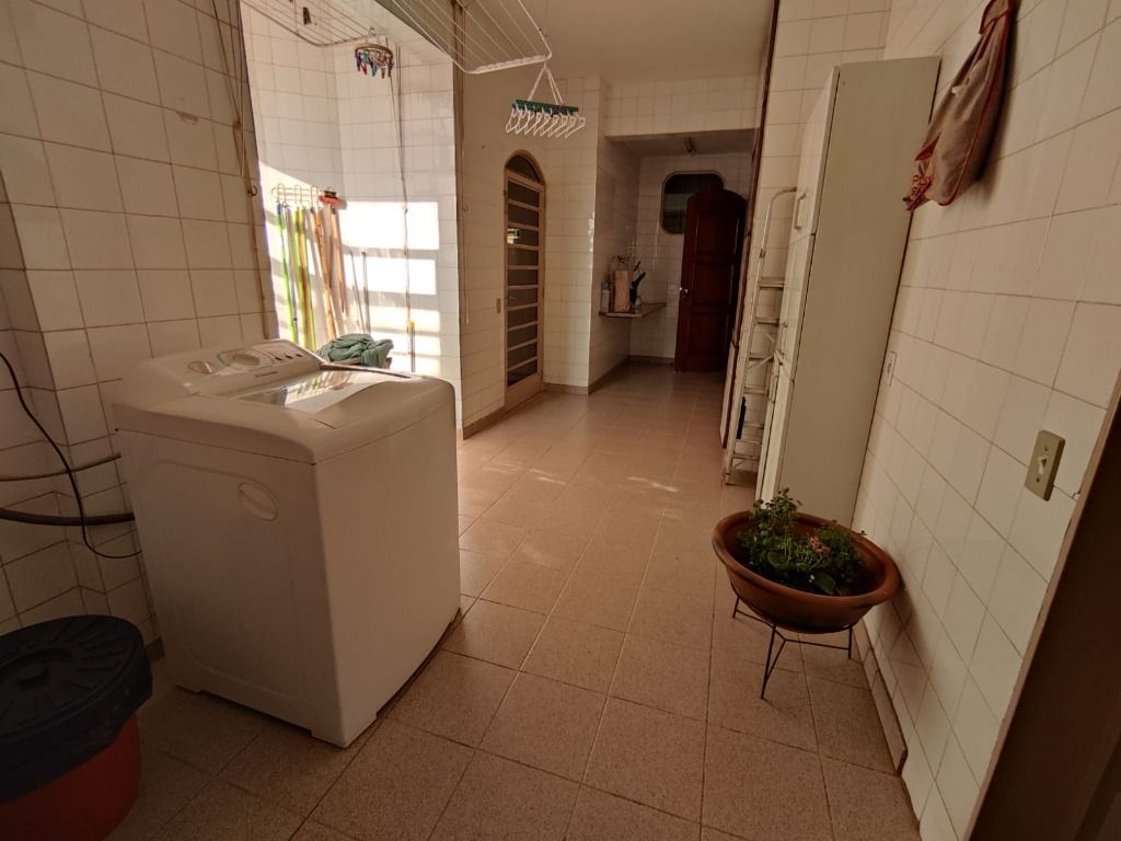 Apartamento à venda com 3 quartos, 300m² - Foto 10