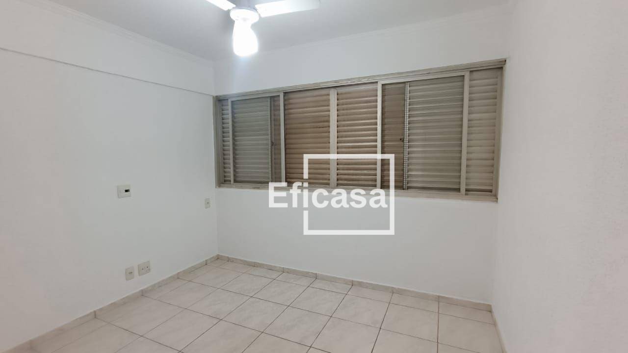 Apartamento à venda com 3 quartos, 123m² - Foto 12