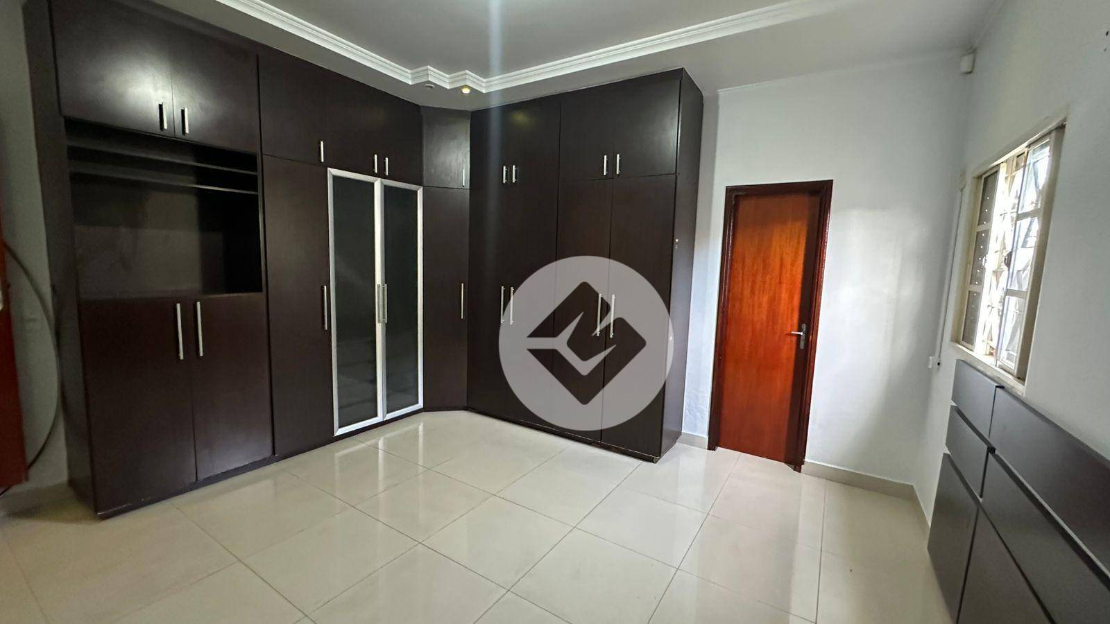 Casa à venda com 3 quartos, 450m² - Foto 16