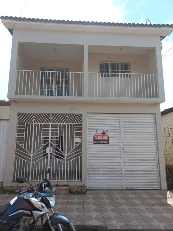 Casa à venda com 3 quartos - Foto 1