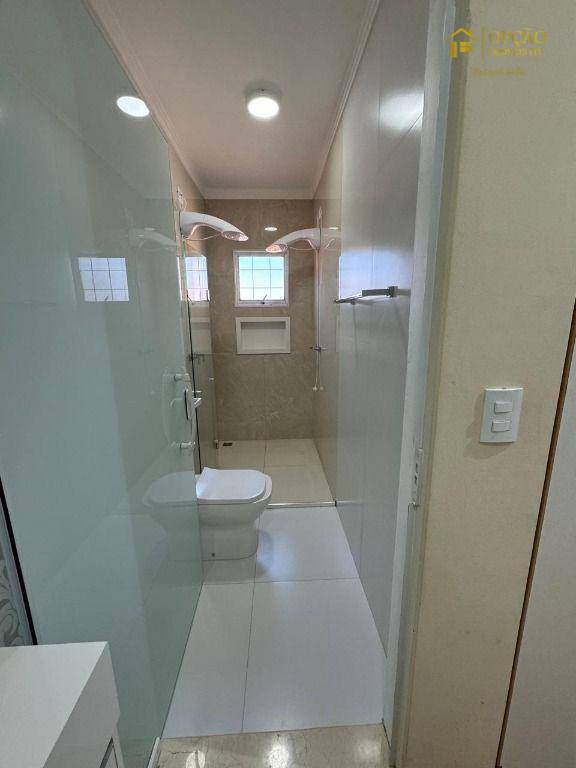 Casa à venda com 5 quartos, 250m² - Foto 13