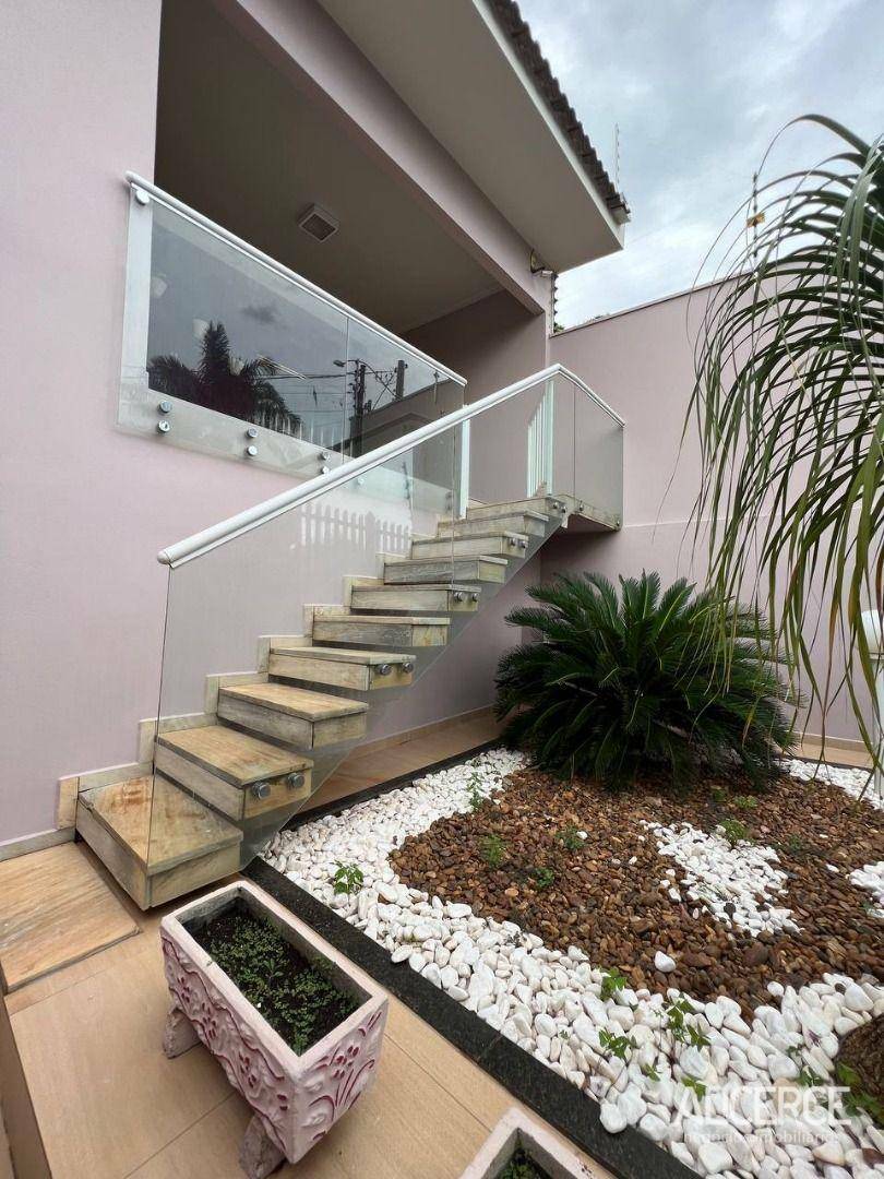 Casa à venda com 3 quartos, 175m² - Foto 7