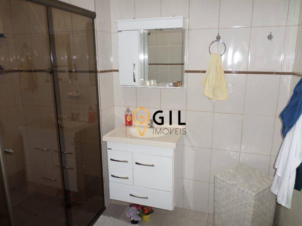 Sobrado à venda com 3 quartos, 208m² - Foto 14