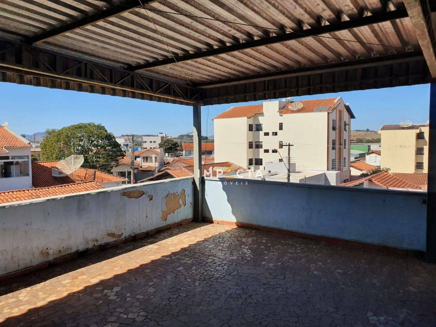 Casa à venda com 4 quartos, 273m² - Foto 19