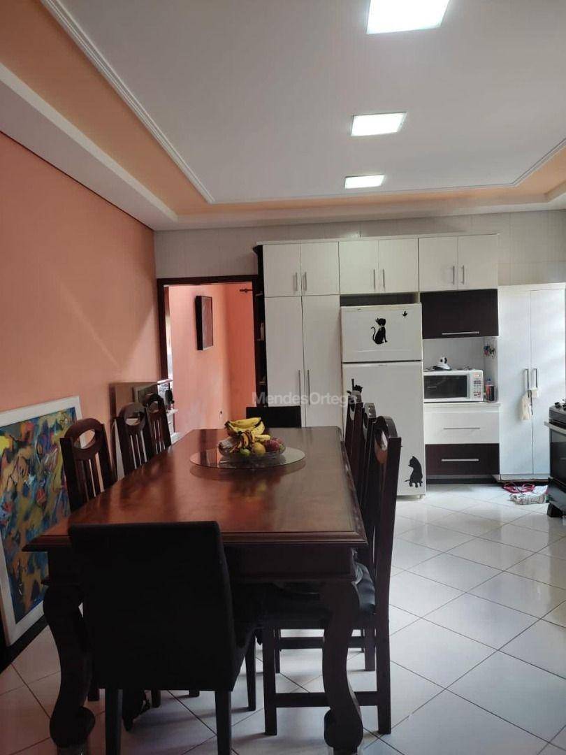 Casa à venda com 4 quartos, 234m² - Foto 33