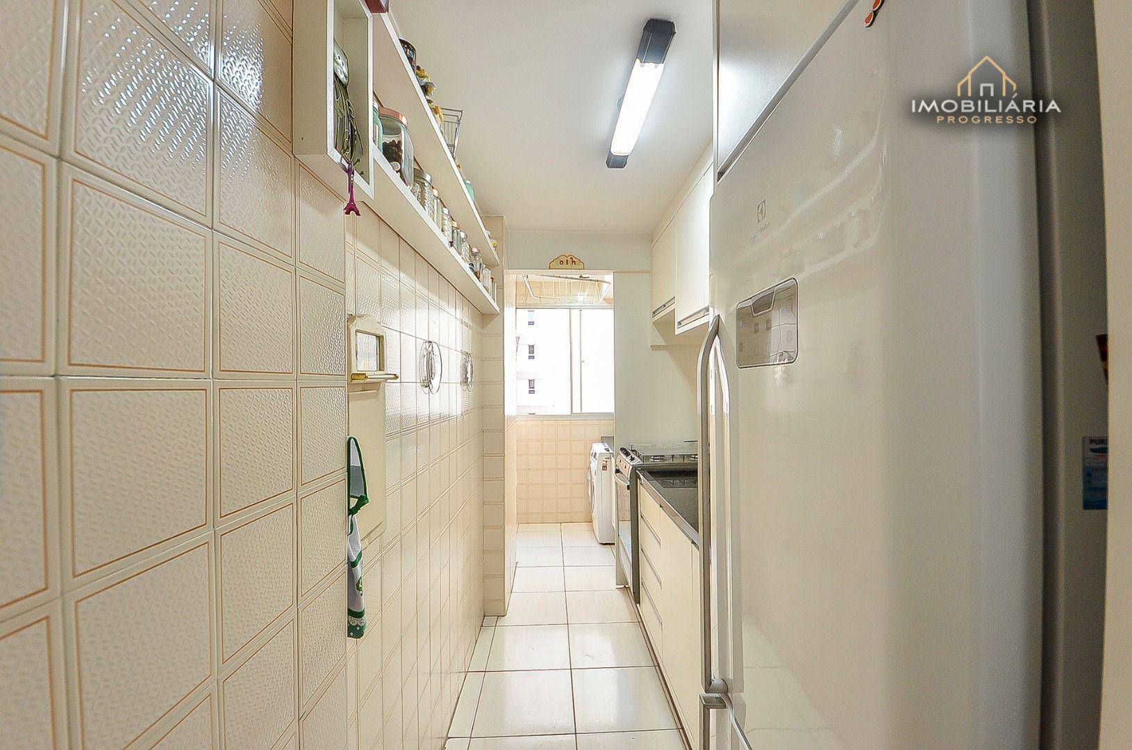 Apartamento à venda com 2 quartos, 56m² - Foto 19