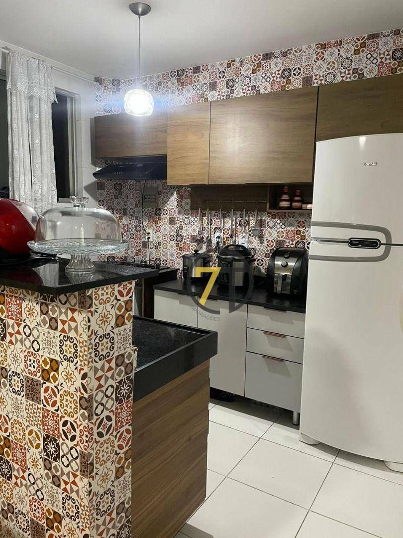 Apartamento à venda com 2 quartos, 40m² - Foto 23