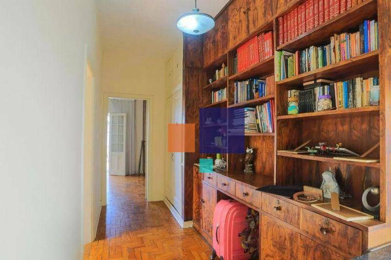 Casa à venda com 5 quartos, 300m² - Foto 33