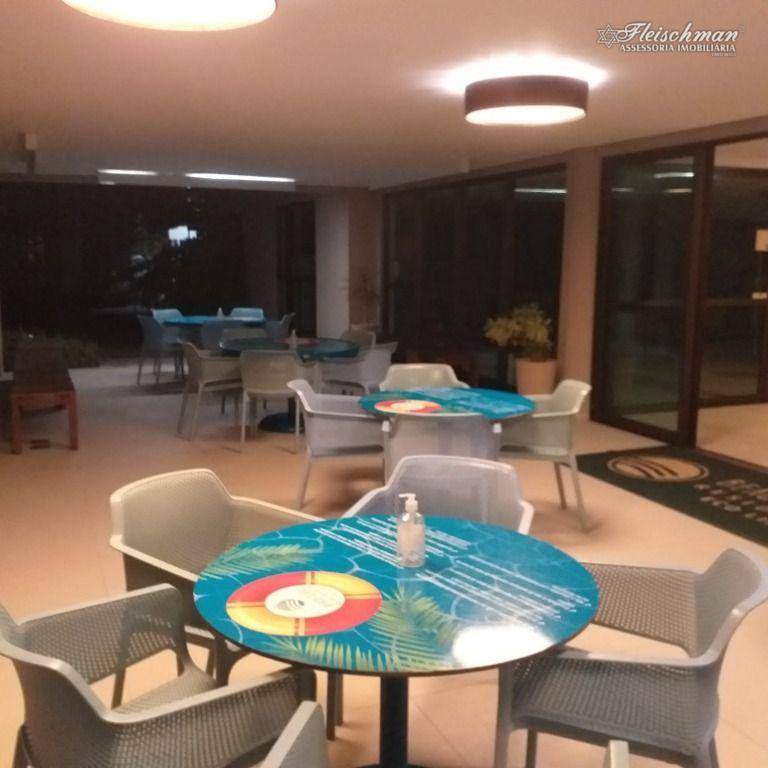 Apartamento à venda com 2 quartos, 62m² - Foto 25