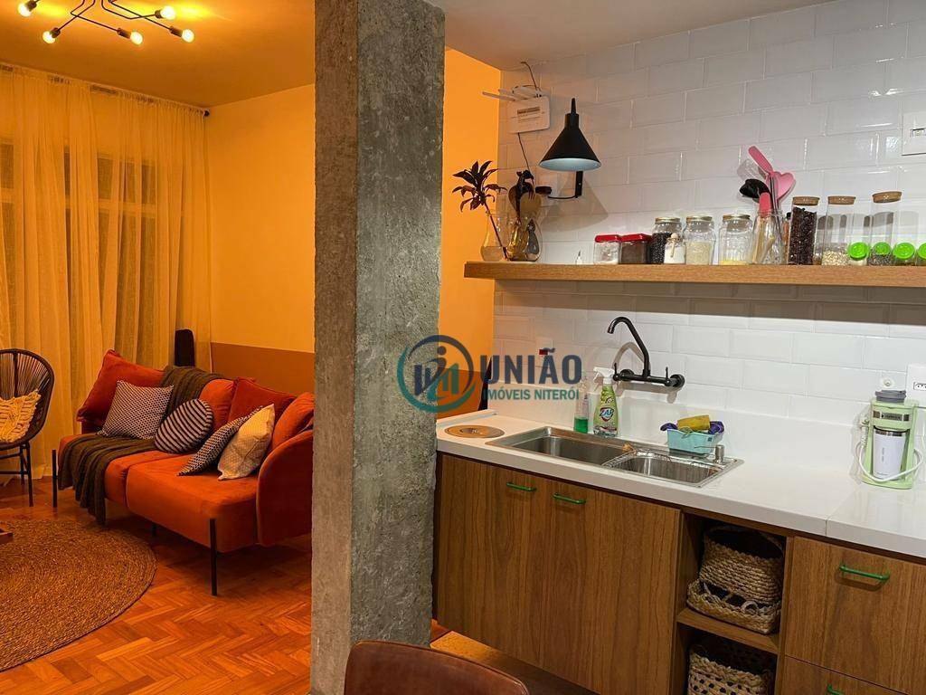 Apartamento à venda com 2 quartos, 76m² - Foto 3