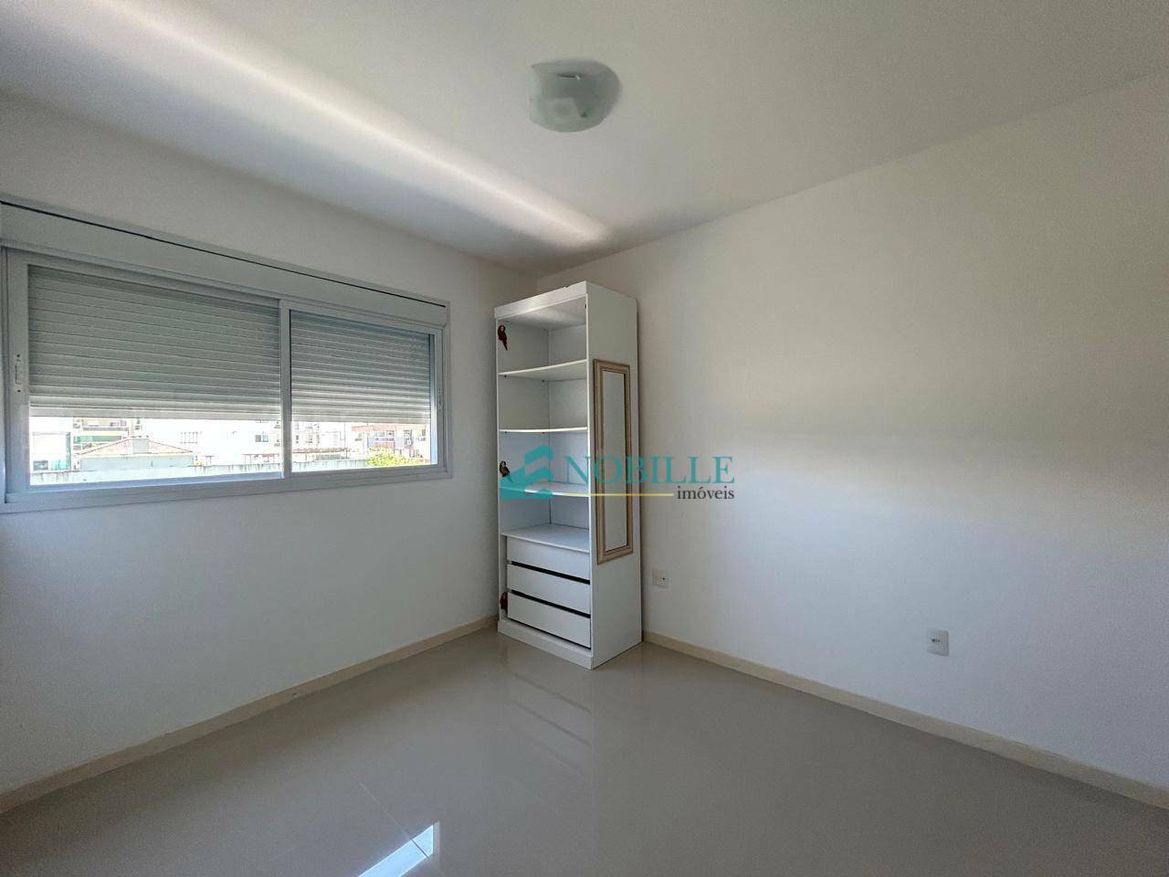 Apartamento para alugar com 2 quartos, 70m² - Foto 12