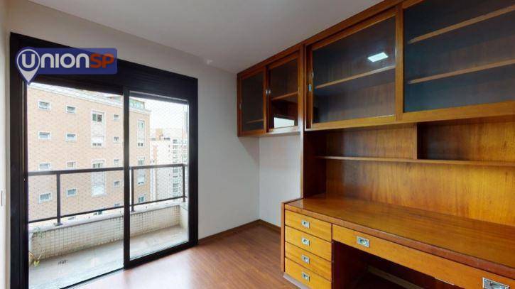 Apartamento à venda com 3 quartos, 184m² - Foto 16