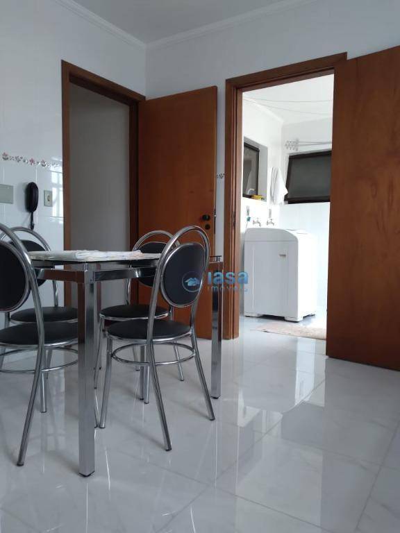 Apartamento à venda com 3 quartos, 135m² - Foto 5