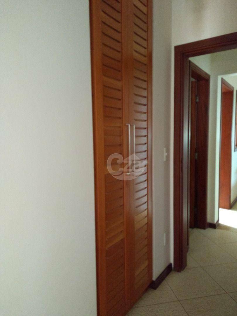 Casa à venda com 3 quartos, 208m² - Foto 17