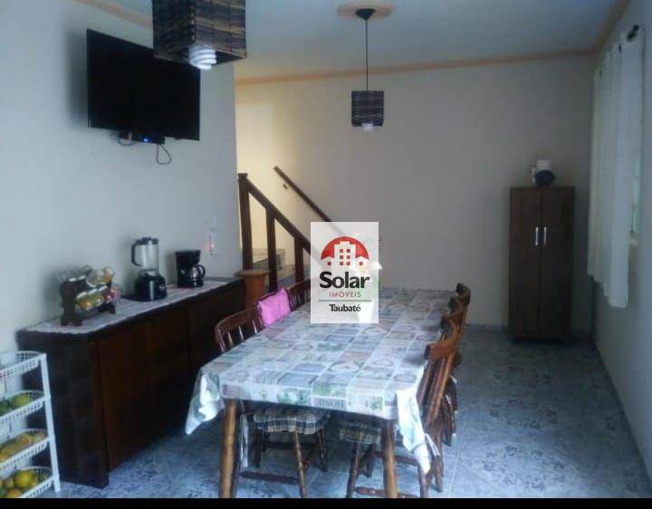 Casa à venda com 4 quartos, 160m² - Foto 1