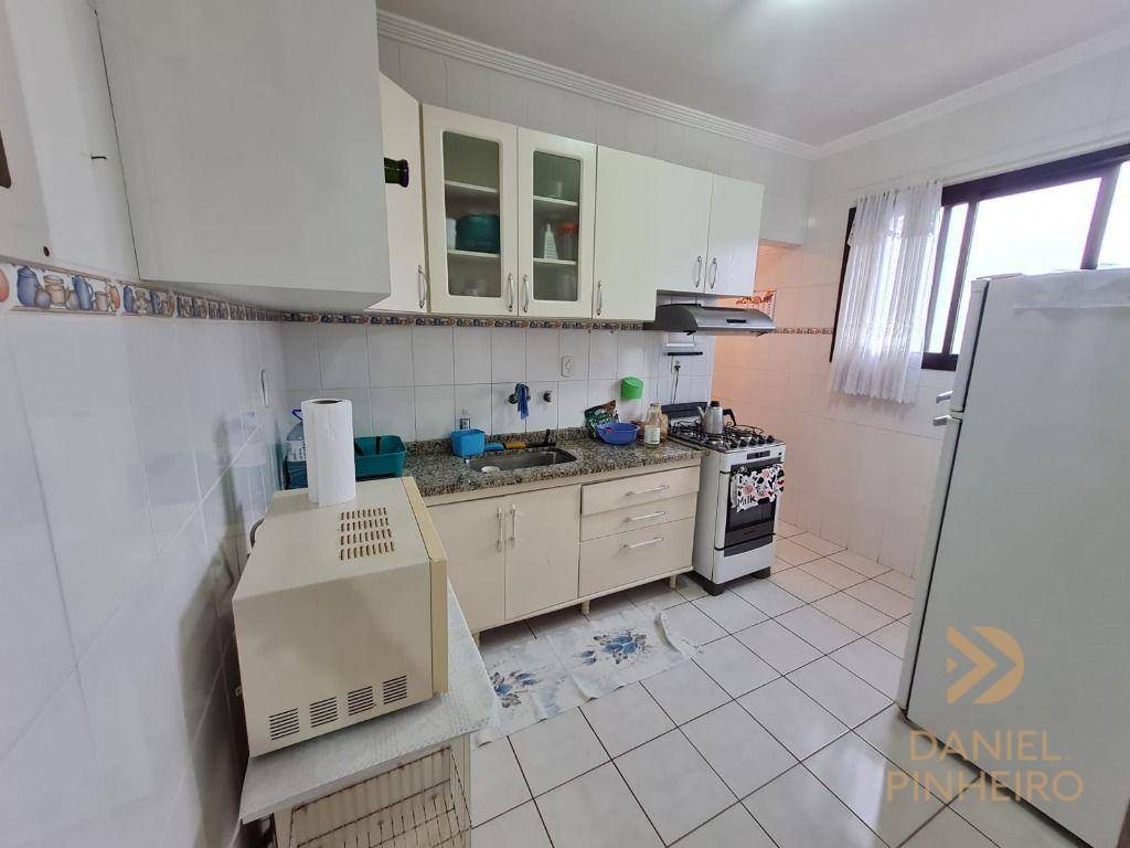 Apartamento à venda com 2 quartos, 58m² - Foto 6