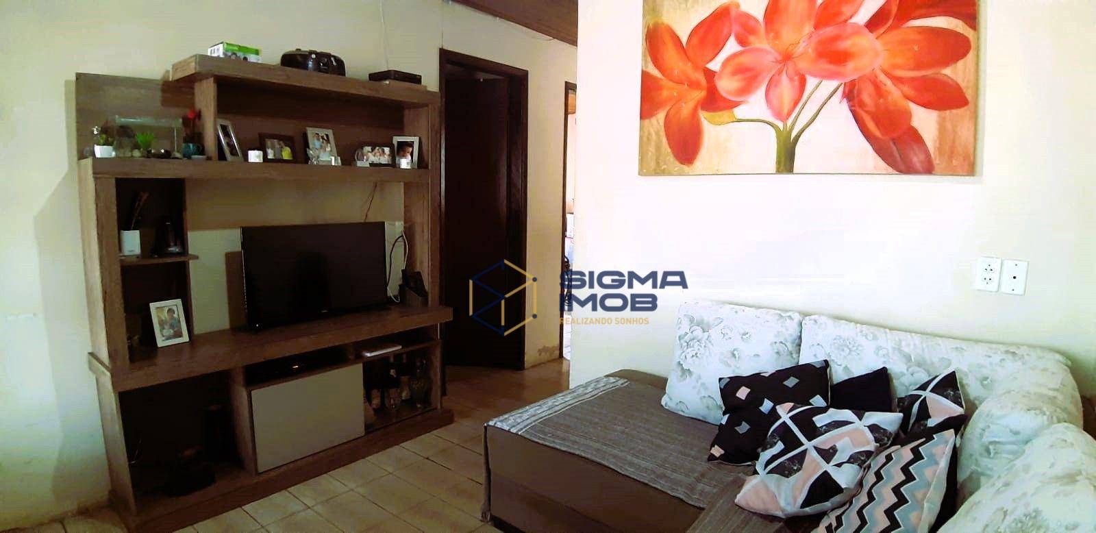 Casa à venda com 4 quartos, 95m² - Foto 2