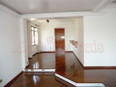 Apartamento para alugar com 3 quartos, 226m² - Foto 3