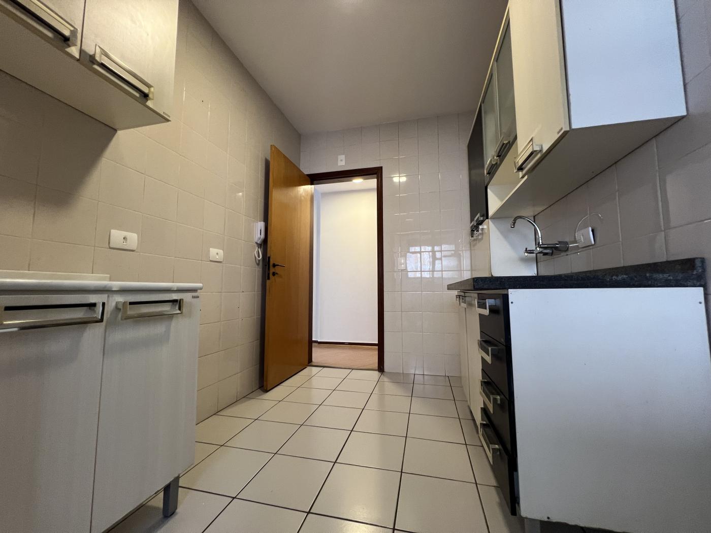 Apartamento para alugar com 2 quartos, 91m² - Foto 20