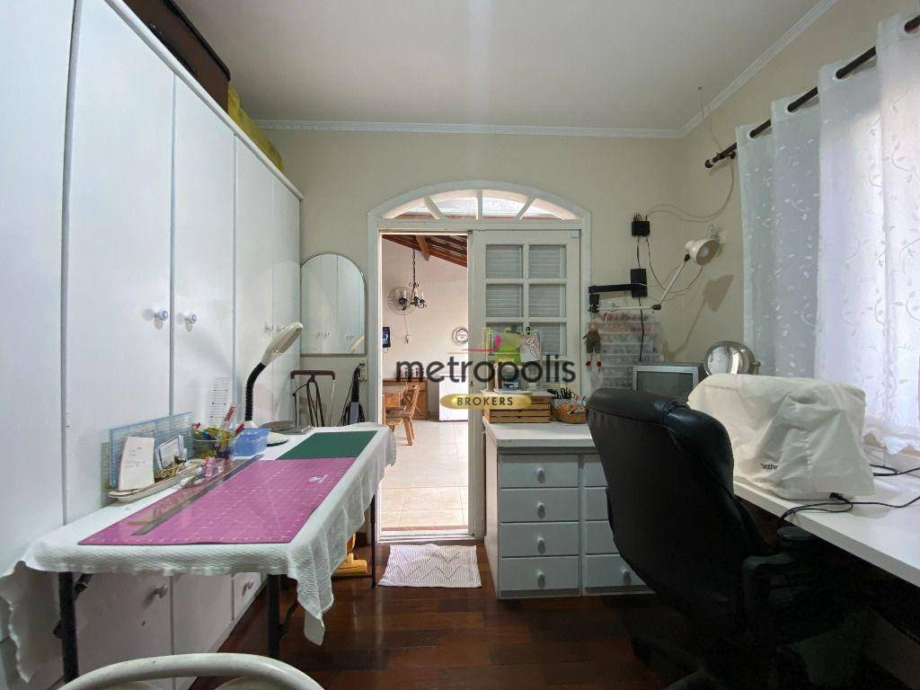 Casa à venda com 4 quartos, 300m² - Foto 70