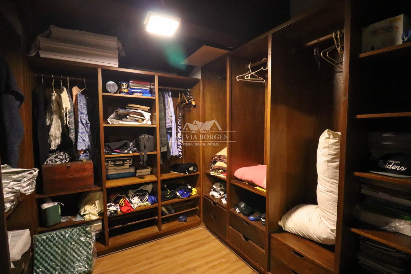 Casa à venda com 6 quartos, 24m² - Foto 38