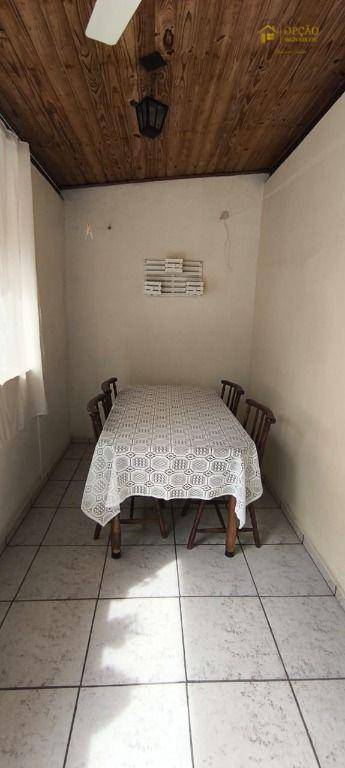 Casa à venda com 3 quartos, 204m² - Foto 20