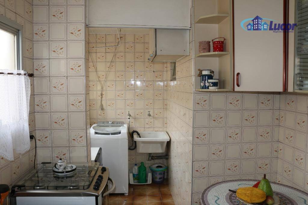 Apartamento à venda com 2 quartos, 60m² - Foto 18