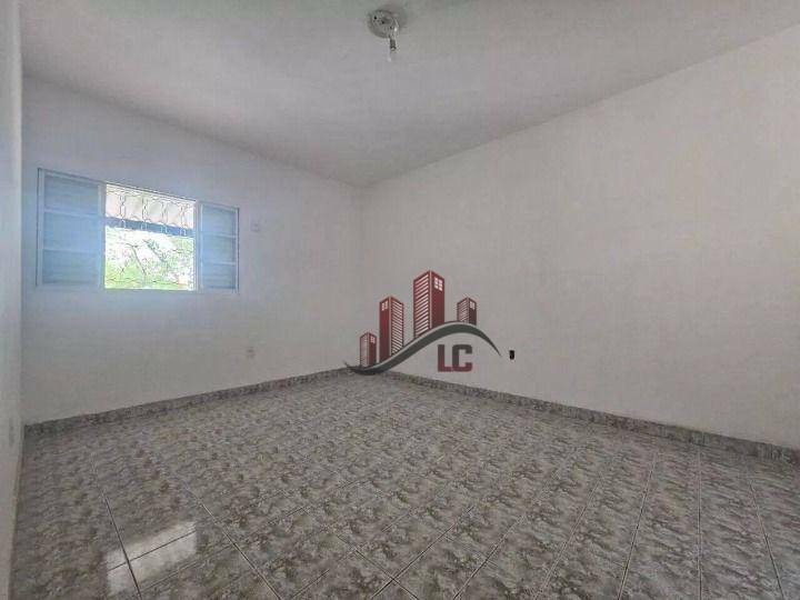 Casa à venda com 3 quartos, 220m² - Foto 5