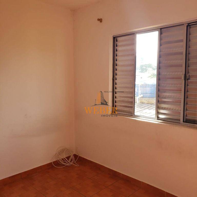 Casa à venda com 3 quartos, 200m² - Foto 5