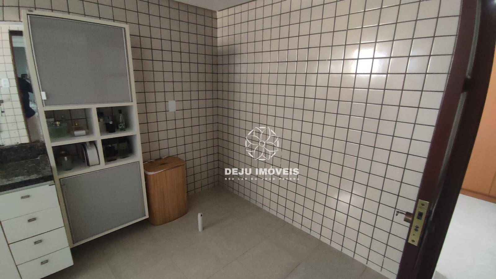 Apartamento à venda com 3 quartos, 210m² - Foto 18