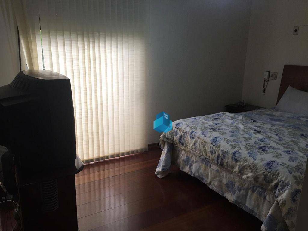 Apartamento à venda com 3 quartos, 165m² - Foto 15