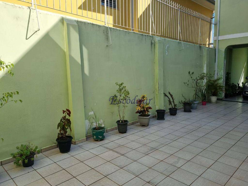 Sobrado à venda com 3 quartos, 200m² - Foto 12