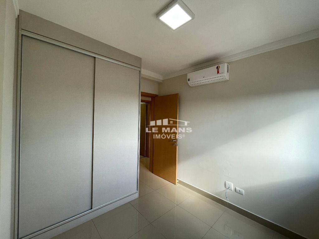 Apartamento para alugar com 3 quartos, 116m² - Foto 18