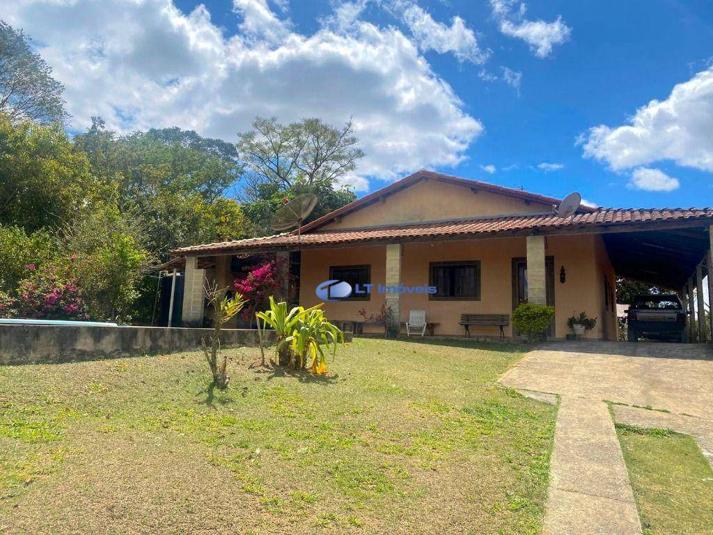 Chácara, 5 quartos, 2158 m² - Foto 1