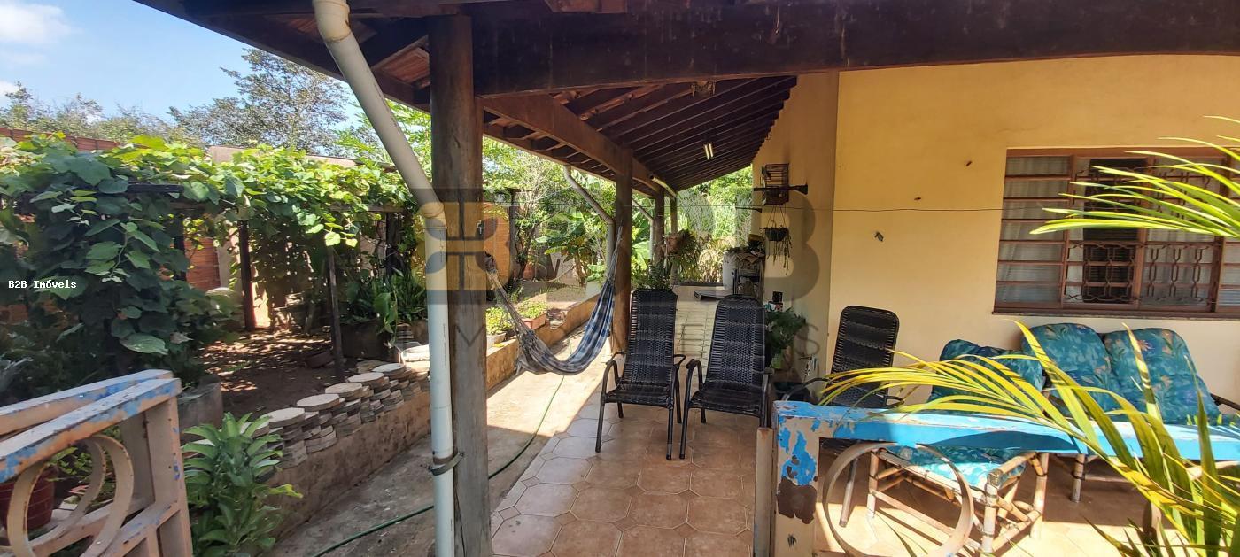 Fazenda à venda com 3 quartos, 150m² - Foto 1