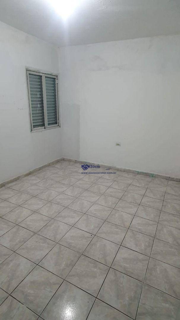 Sobrado à venda com 6 quartos, 150m² - Foto 7