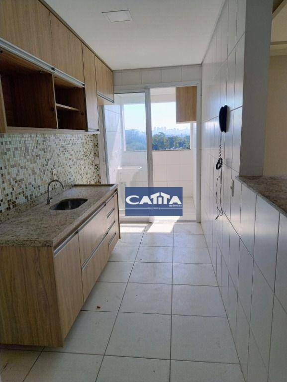 Apartamento para alugar com 2 quartos, 65m² - Foto 8